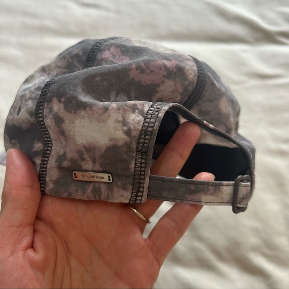 Lululemon Tie-Dye Baller Adjustable Strap Cap One Size Grey Tie Dye - Picture 5 of 6